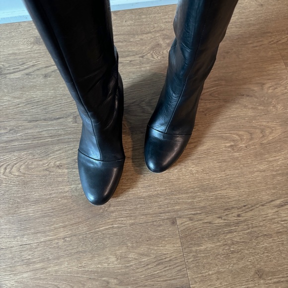 Vince. Hidden Wedge Knee High Leather Riding  Boot Black, Size 8 - Picture 12 of 12
